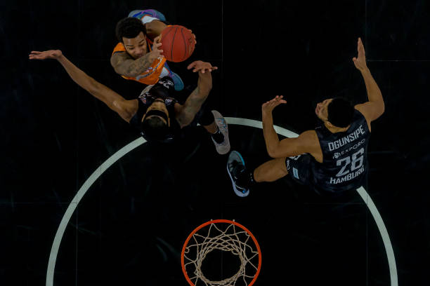 冠向世界证 冠向世界证